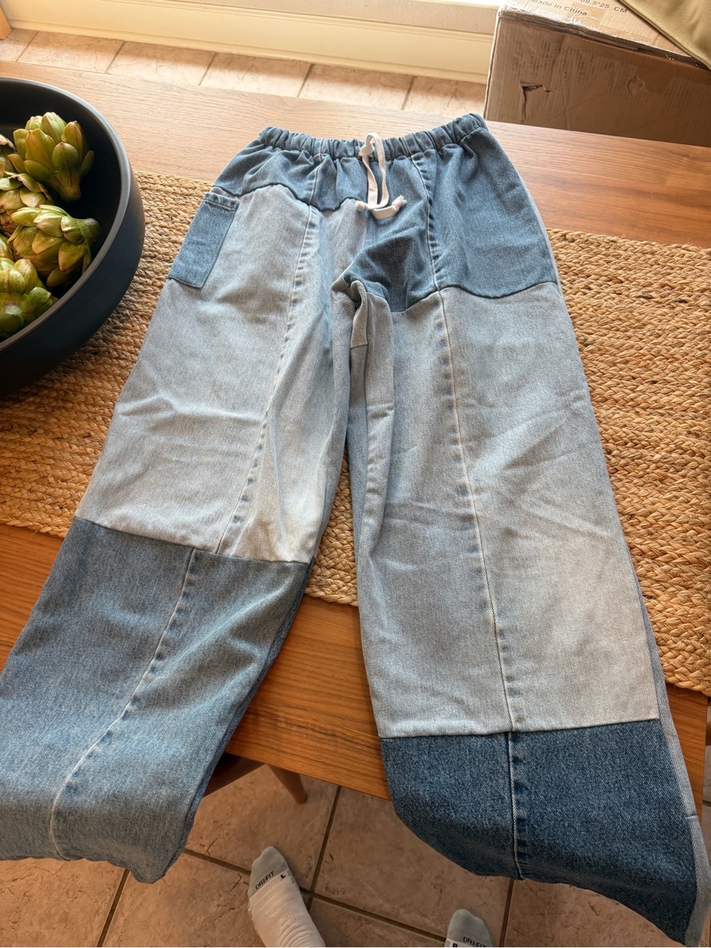 Women's Patchwork Straight Leg Jeans - Two-Tone Blue